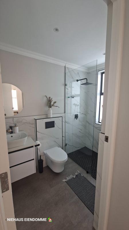 4 Bedroom Property for Sale in Sitari Country Estate Western Cape